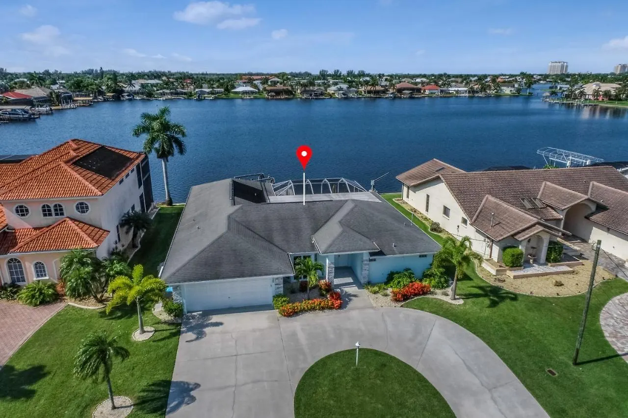 Southern Exposure Holiday home Cape Coral