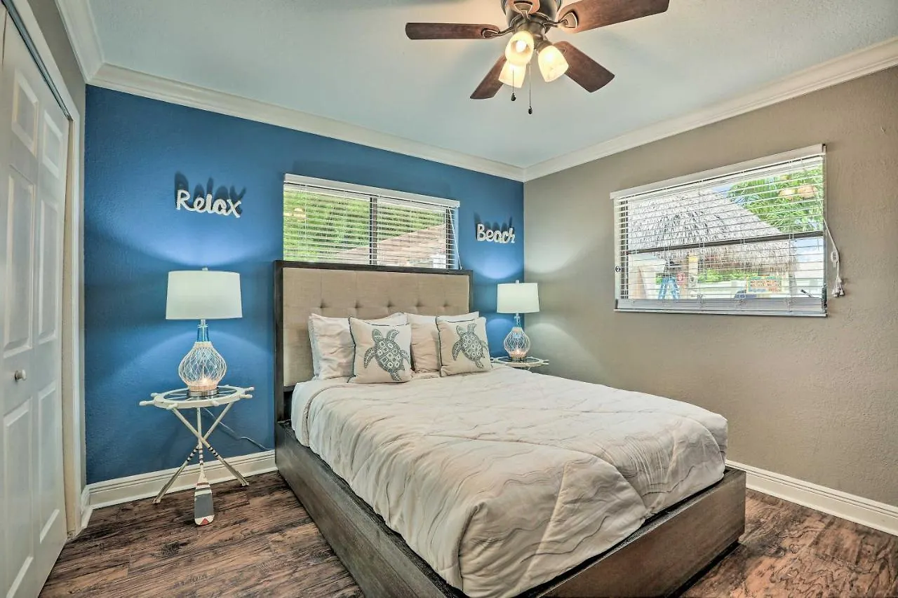 Holiday home Luxe Escape With Pool 4 Mi To