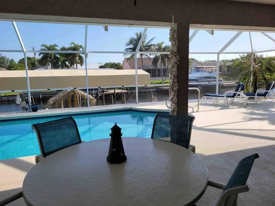 Water Front Paradise *