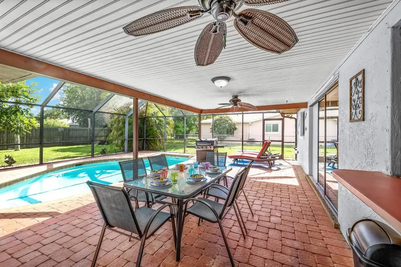 Dream Family Vacation, Pool Fun - Florida Flair Villa *