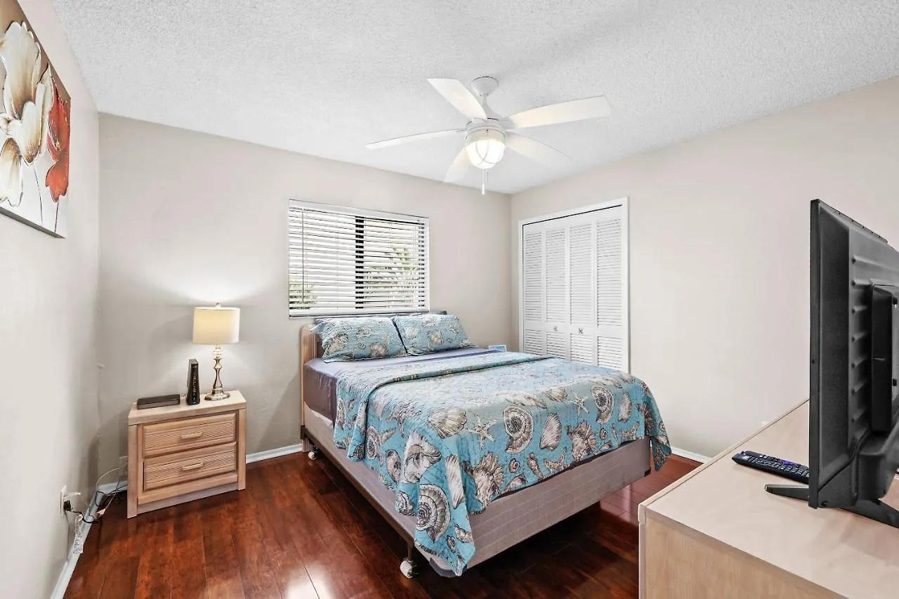 Dream Family Vacation, Pool Fun - Florida Flair Villa *
