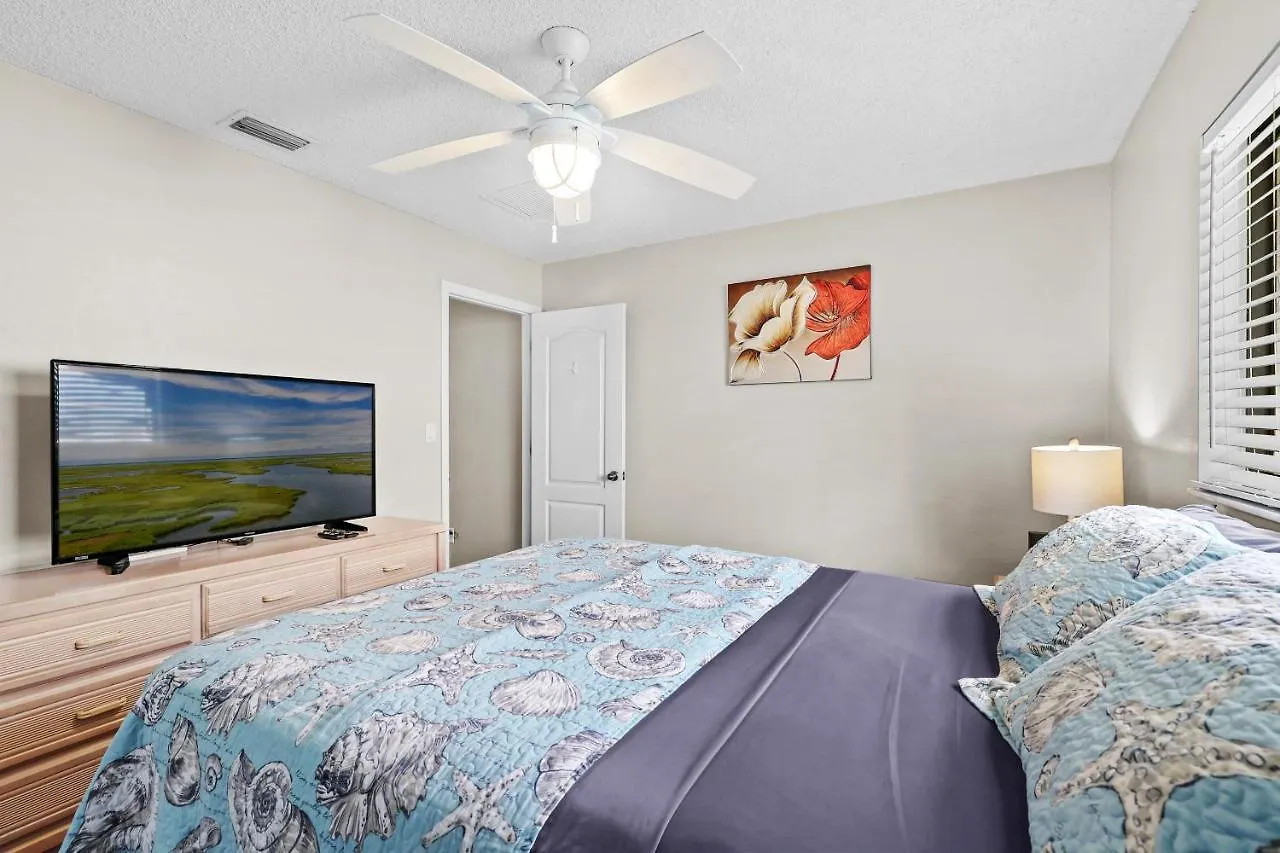 Dream Family Vacation, Pool Fun - Florida Flair Cape Coral
