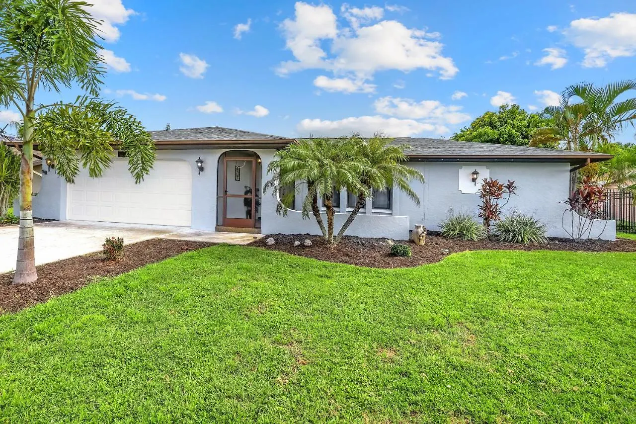 Villa Dream Family Vacation, Pool Fun - Florida Flair *