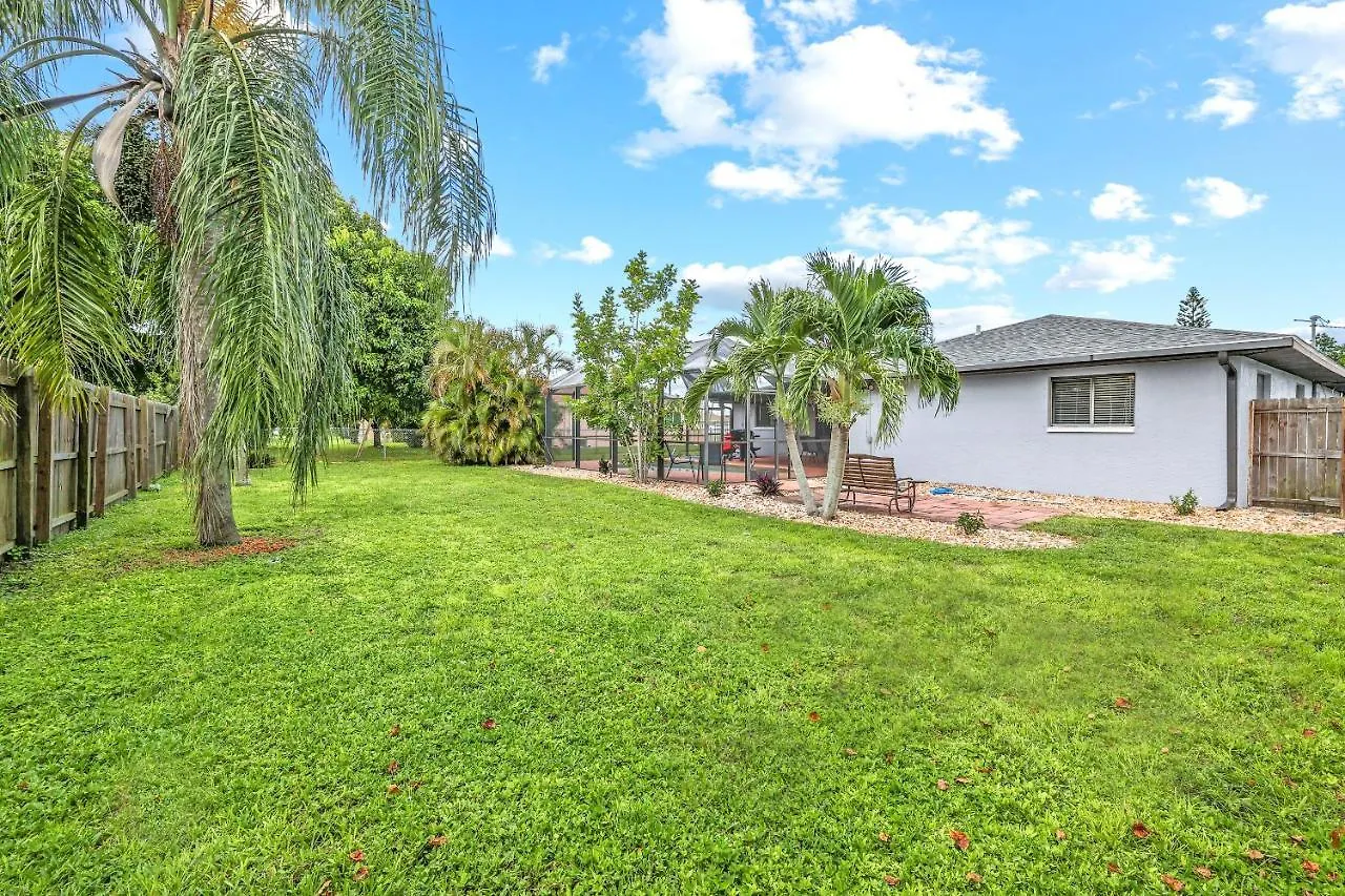 Dream Family Vacation, Pool Fun - Florida Flair Villa *