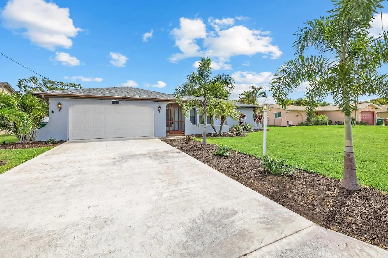 Dream Family Vacation, Pool Fun - Florida Flair Villa *