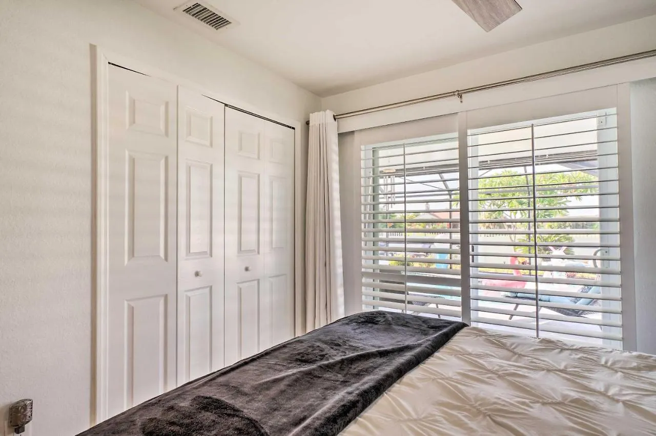 Chic Oasis With Pool 5 Mi To Beach! * Cape Coral