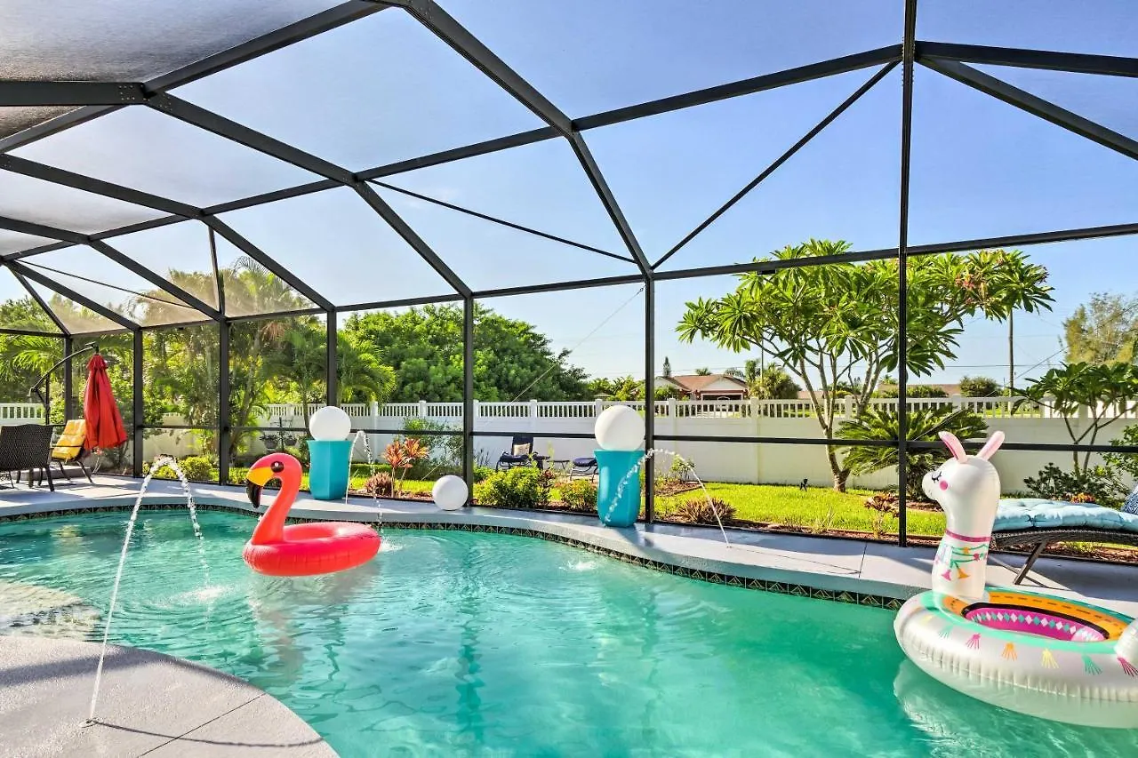 Chic Oasis With Pool 5 Mi To Beach! *