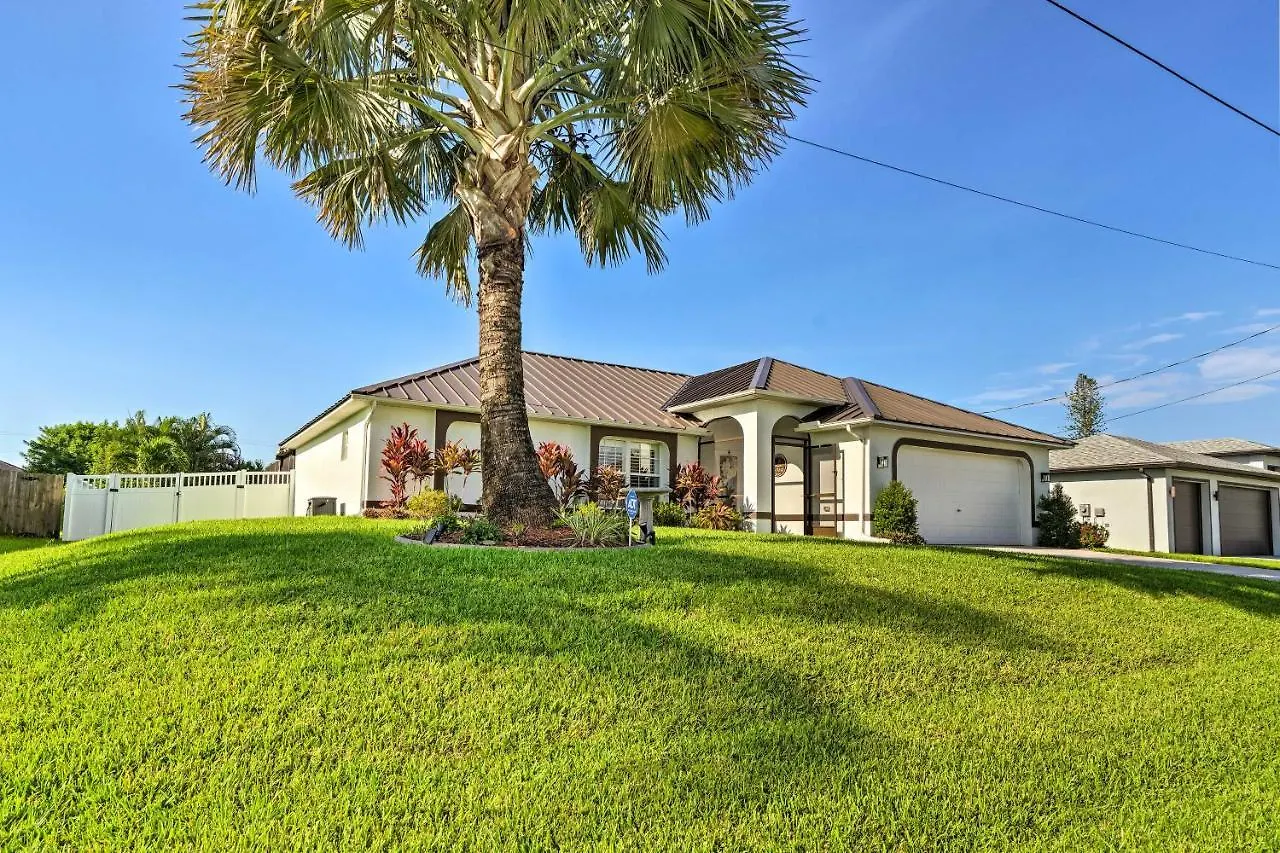 Holiday home Chic Oasis With Pool 5 Mi To Beach! *