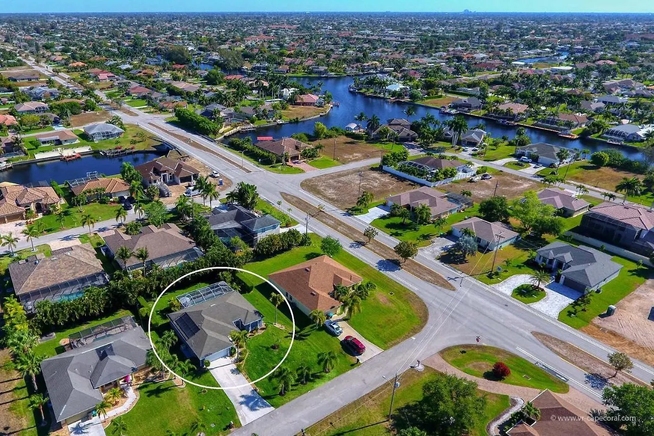 Villa Summer Breeze - 3 Bedroom With Lots Of Privacy Cape Coral