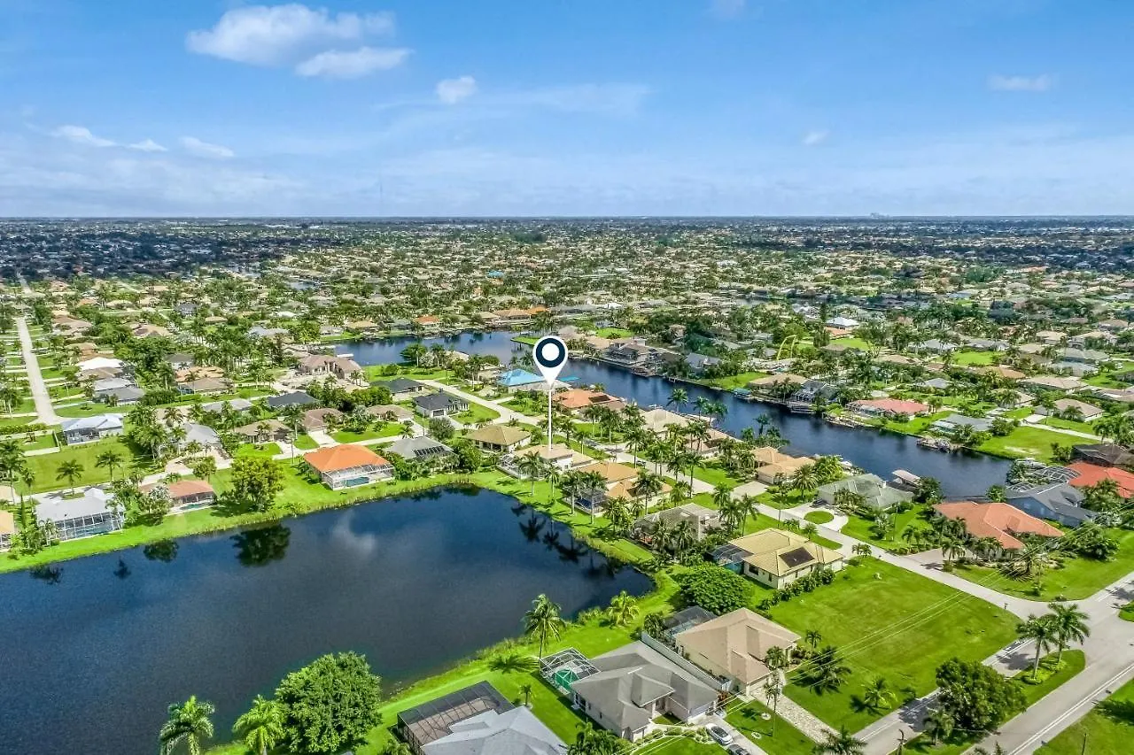 Sable Retreat Holiday home Cape Coral