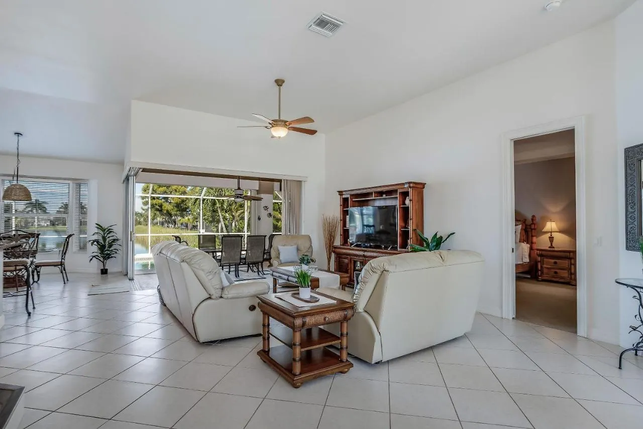 Sable Retreat Holiday home Cape Coral