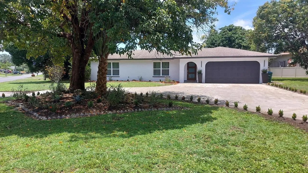 Canalfront Cape Coral