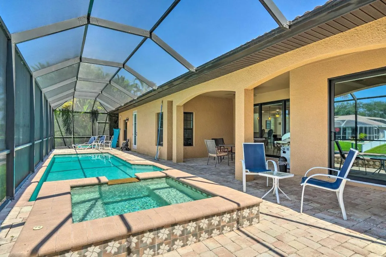 Holiday home Canalfront With Patio And Grill! Cape Coral