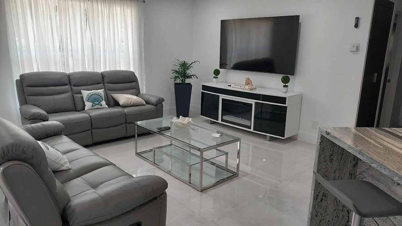 Canalfront Holiday home Cape Coral