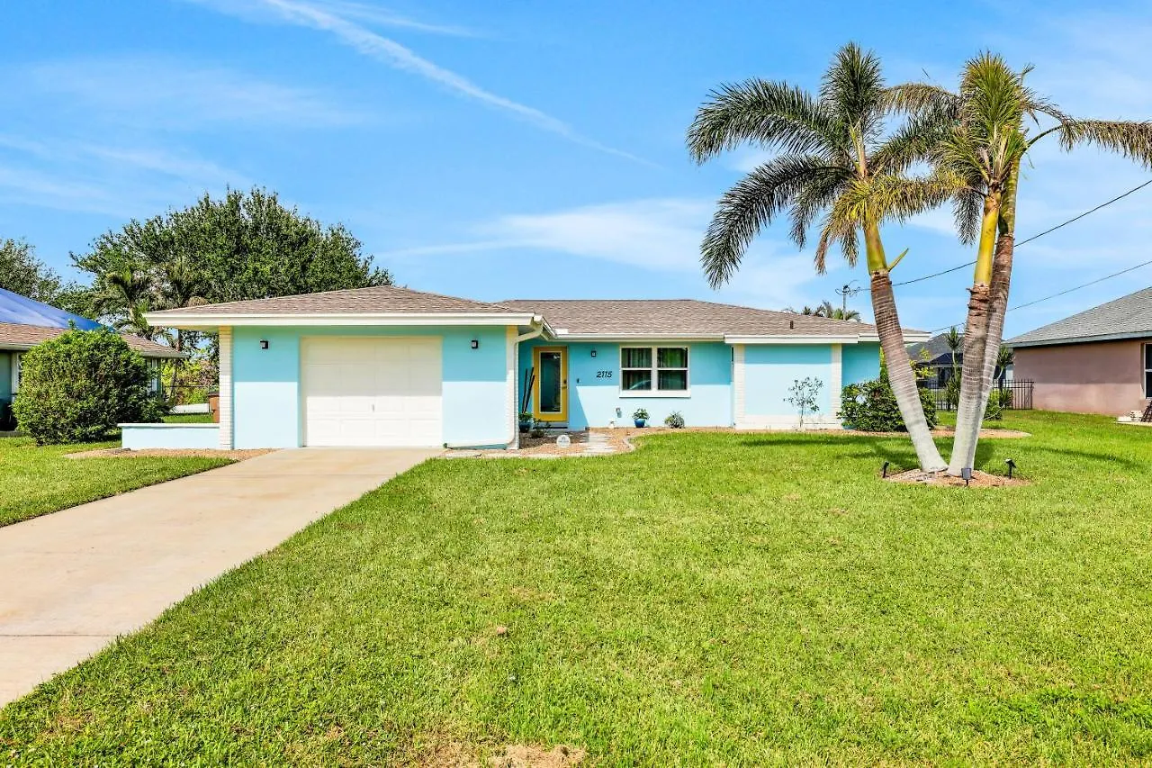 Three Palms Retreat Holiday home Cape Coral