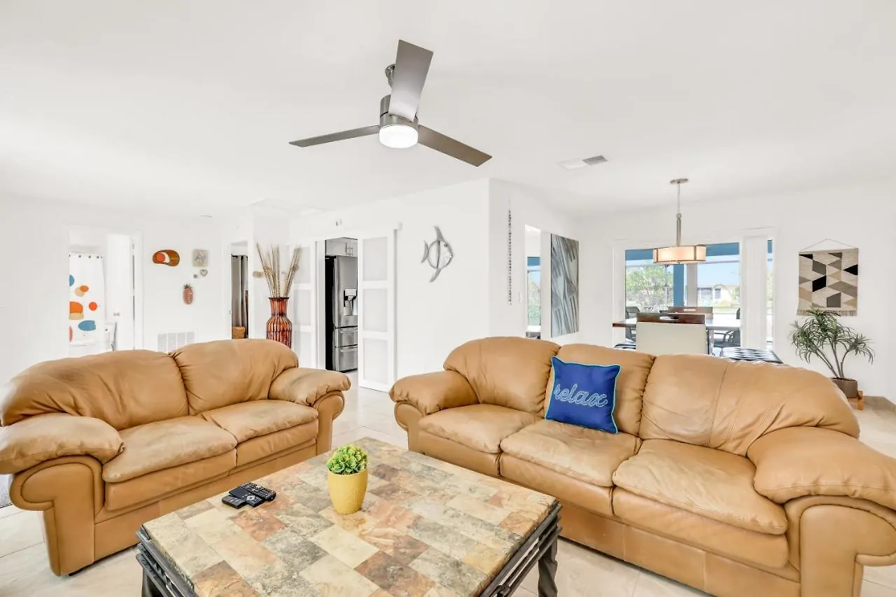Three Palms Retreat