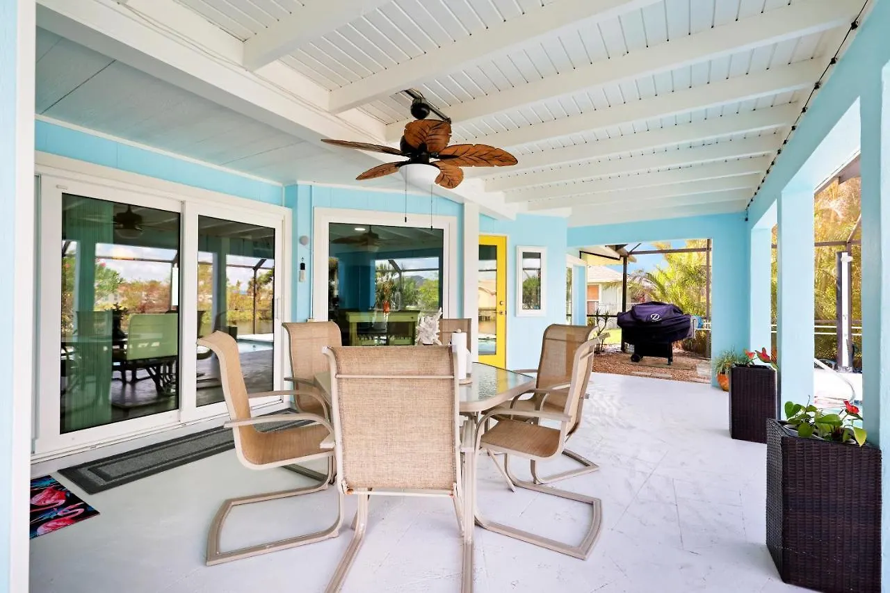 Three Palms Retreat *