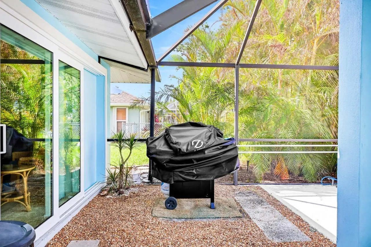 Three Palms Retreat *