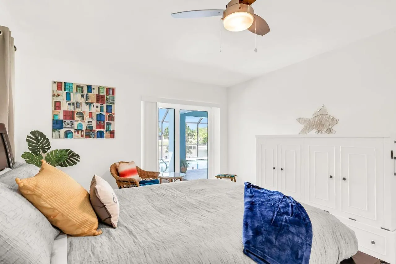 Holiday home Three Palms Retreat Cape Coral