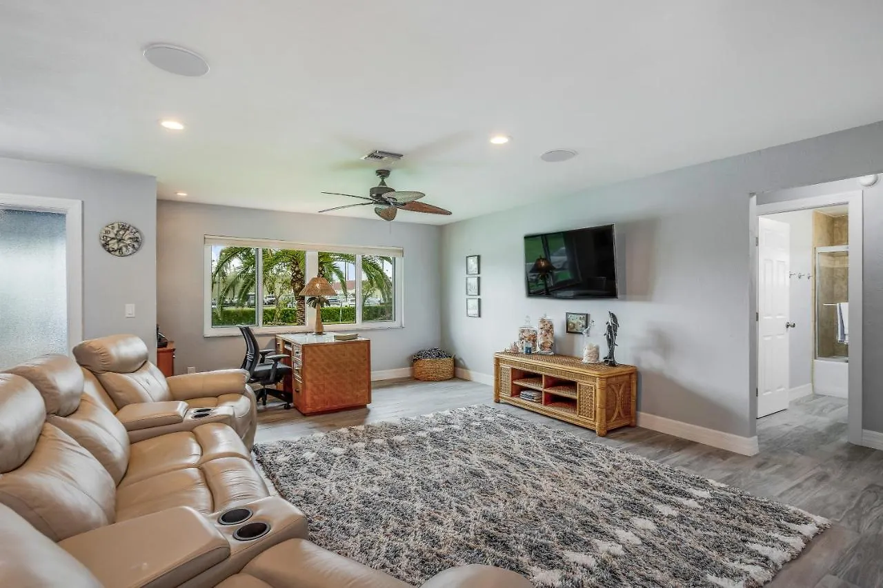 Southern Comfort * Cape Coral