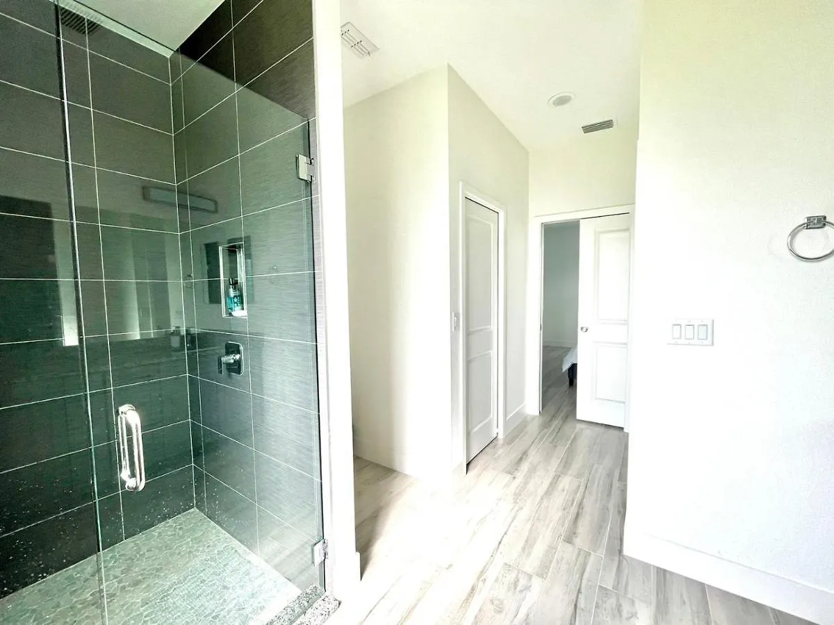 New House With Canal View In * Cape Coral