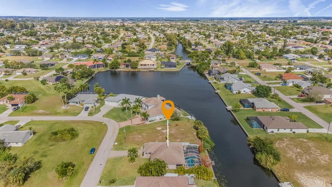 Three Sisters - Roelens Vacations Cape Coral