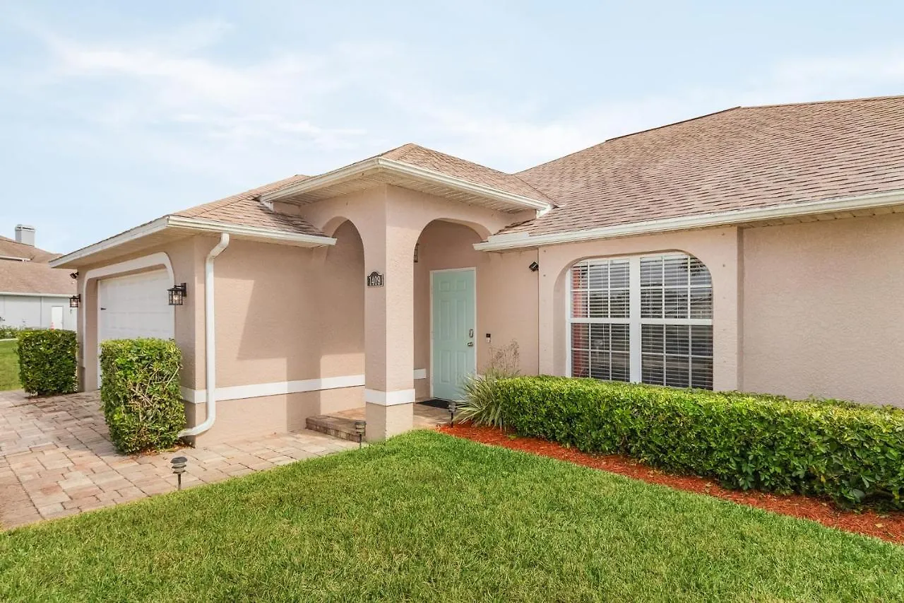 Three Sisters - Roelens Vacations Cape Coral