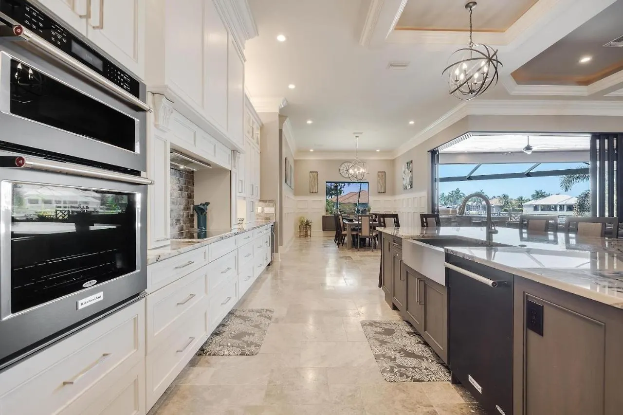 Holiday home Gulf Access, Heated Salt Water Pool, Kayaks - Surfside Escape - Roelens Vacations