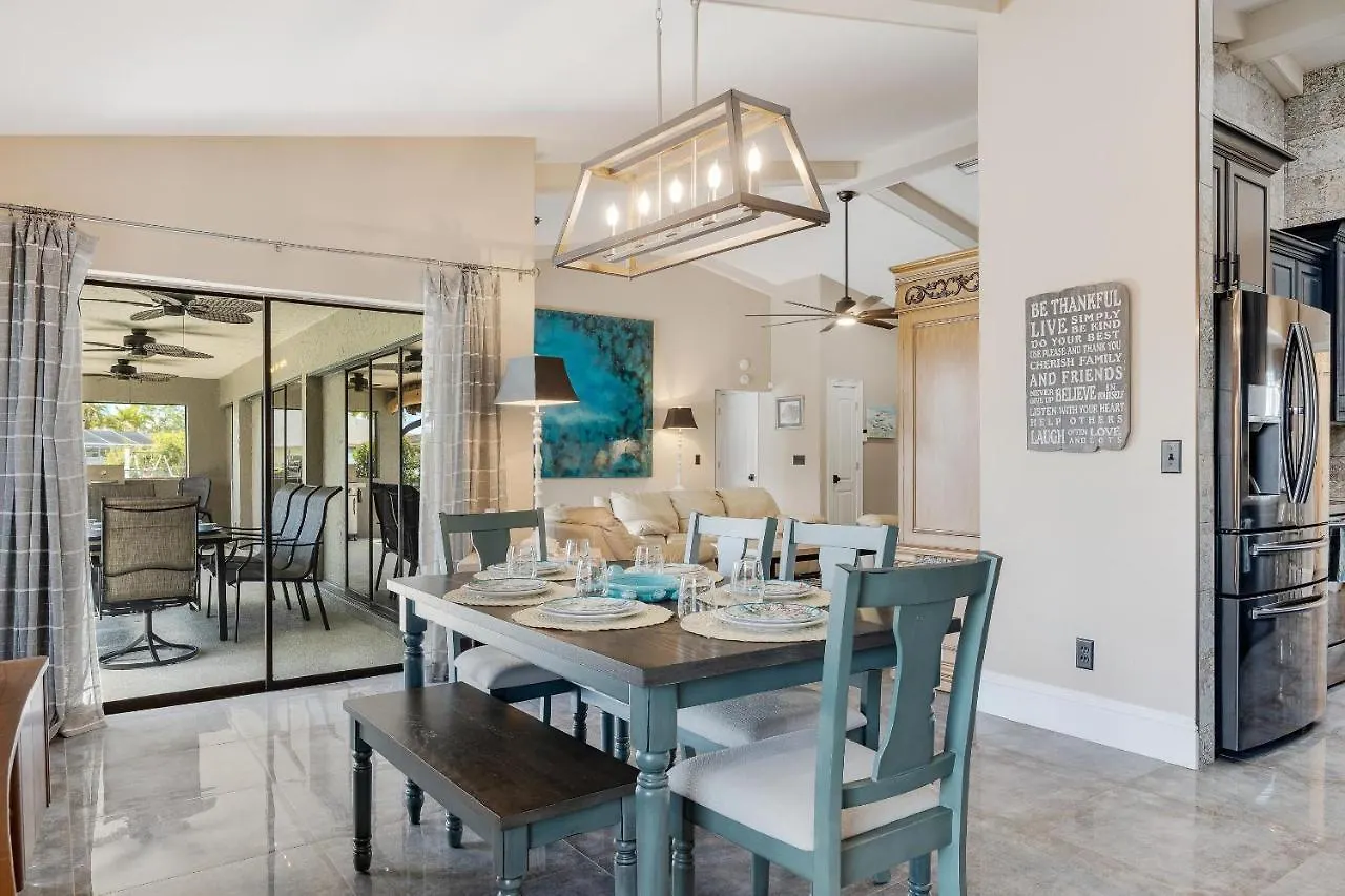 Heated Pool, Sleeps 8 - Sunny Daze