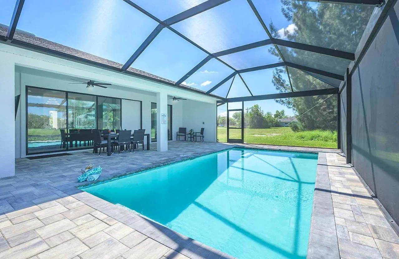 Brand New Home! On Intersecting Canals, Pool, Sleeps 8 - Seaduction * Cape Coral