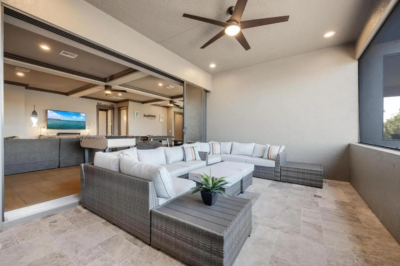 Gulf Access, Heated Salt Water Pool, Kayaks - Surfside Escape - Roelens Vacations * Cape Coral