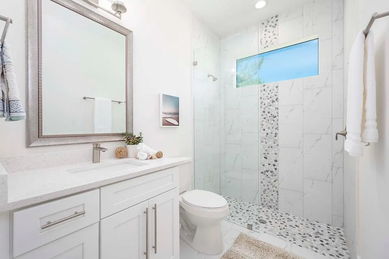 Brand New Home! On Intersecting Canals, Pool, Sleeps 8 - Seaduction Holiday home *