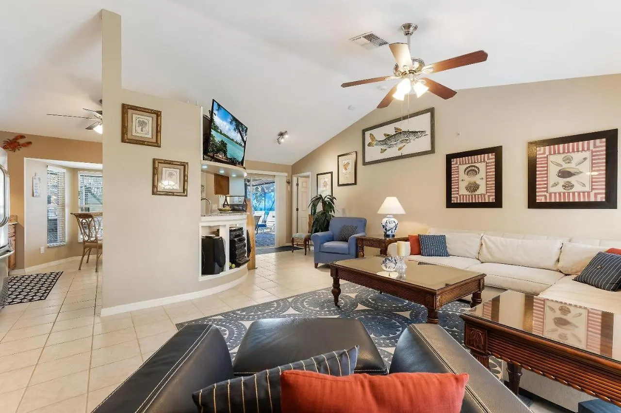 Du Bonheur - Roelens Vacations Holiday home Cape Coral
