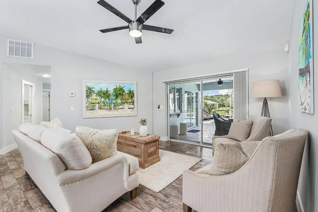 Luxury On Freshwater With Heated Pool Mohave Roelens Vacations Holiday home Cape Coral