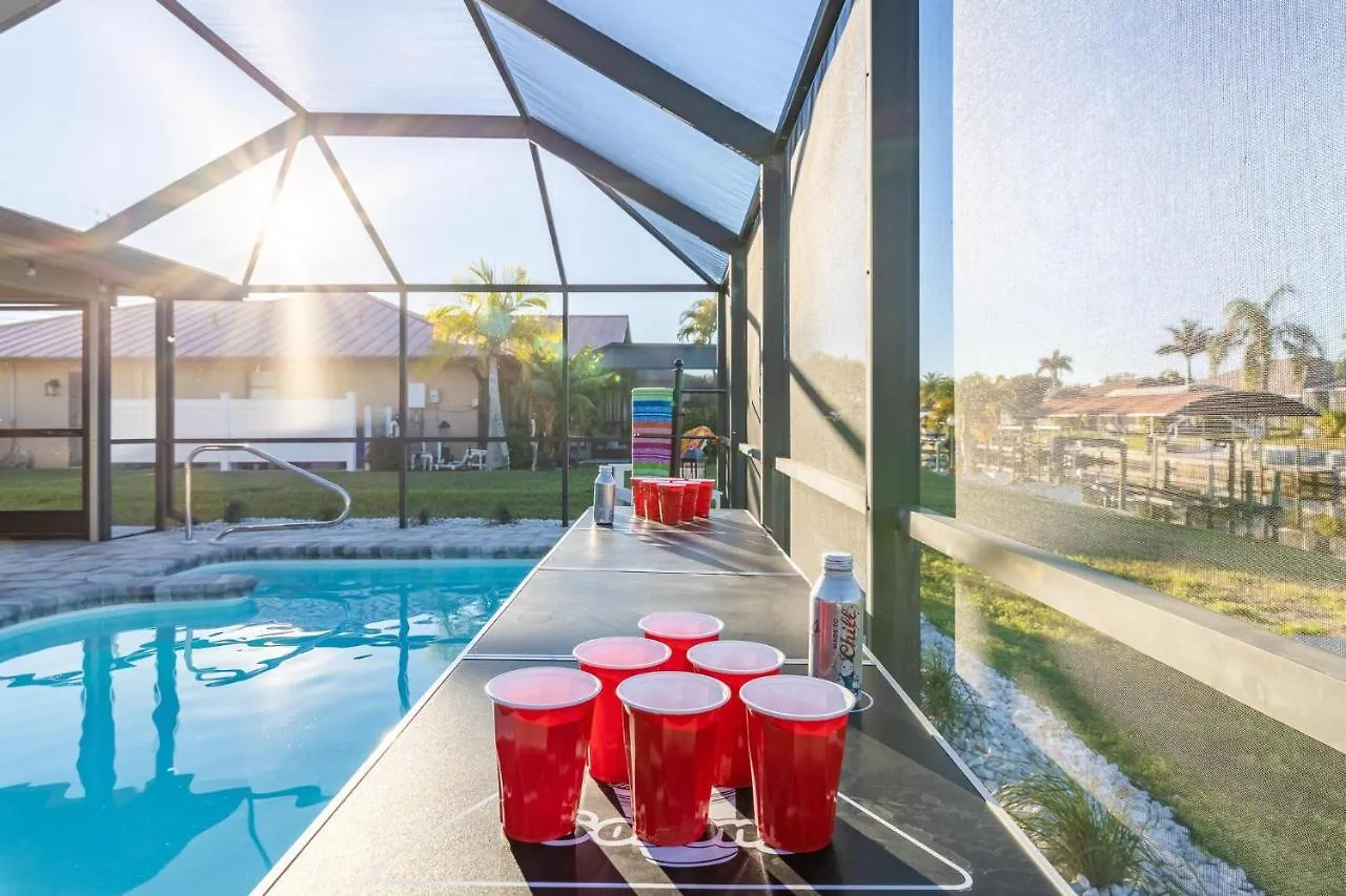 Doc Life - Roelens Vacations - Beautiful 3 Bedroom, 2 Bath Pool On A Gulf Access Canal