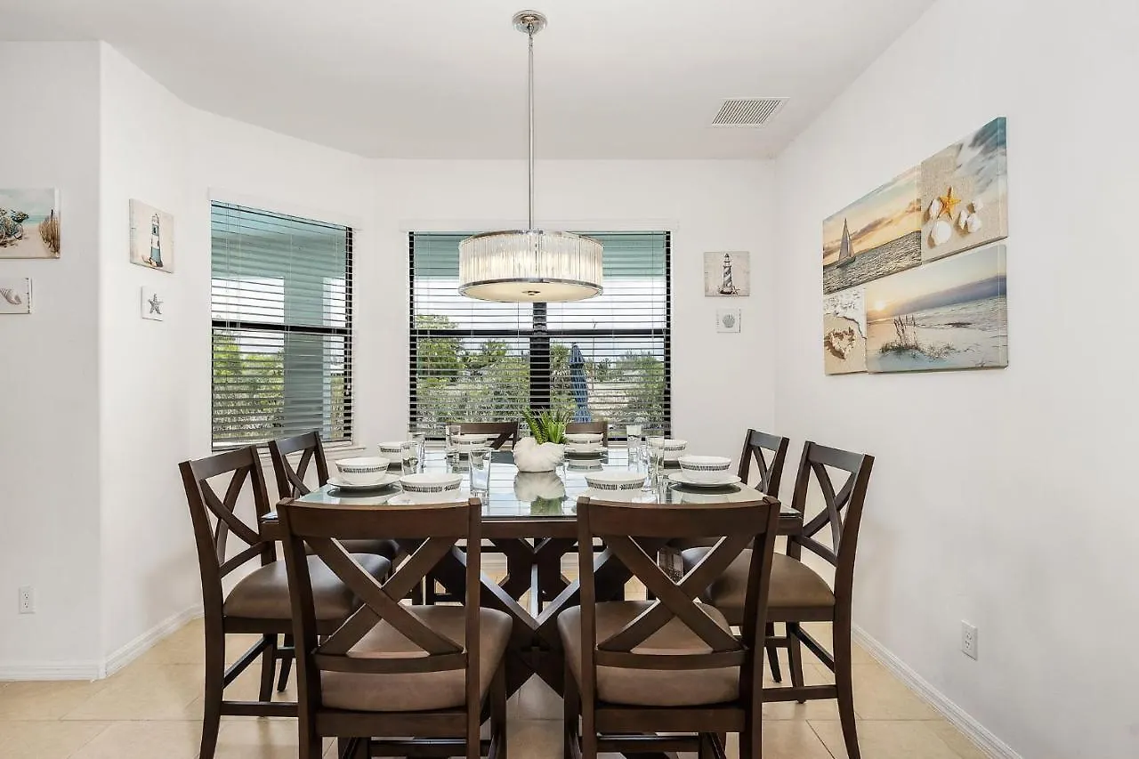 Holiday home Gulf Access, Heated Salt Water Pool & Kayaks - Adventure Cove - Roelens Vacations *