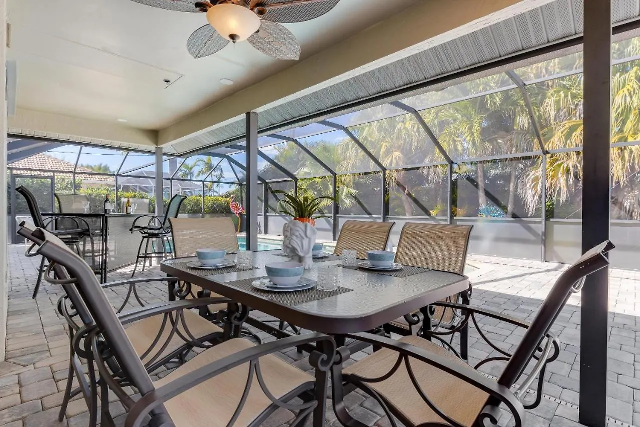 Du Bonheur - Roelens Vacations Cape Coral