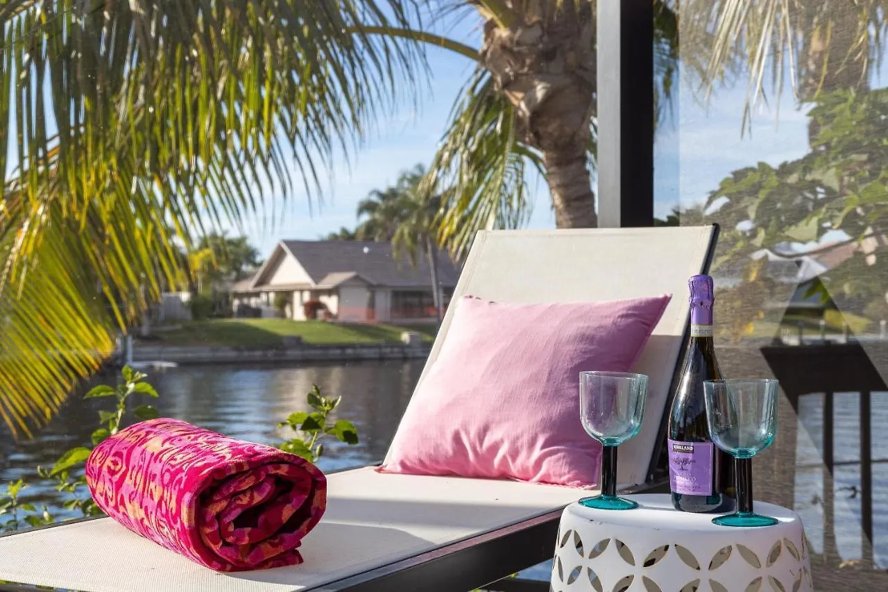 The Palms - - Roelens Vacations *