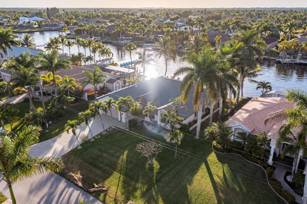 Holiday home The Palms - - Roelens Vacations Cape Coral