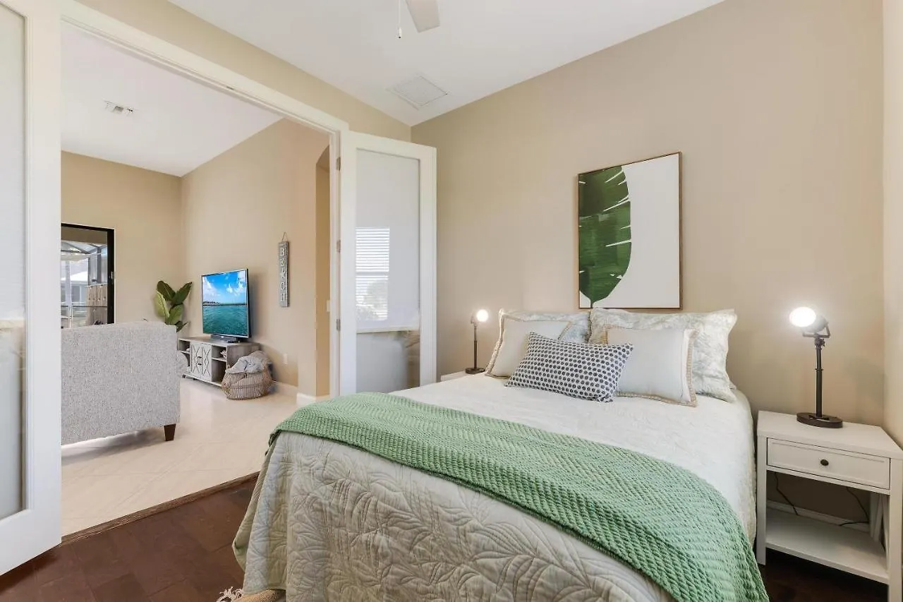 Casa - - Roelens Vacations * Cape Coral