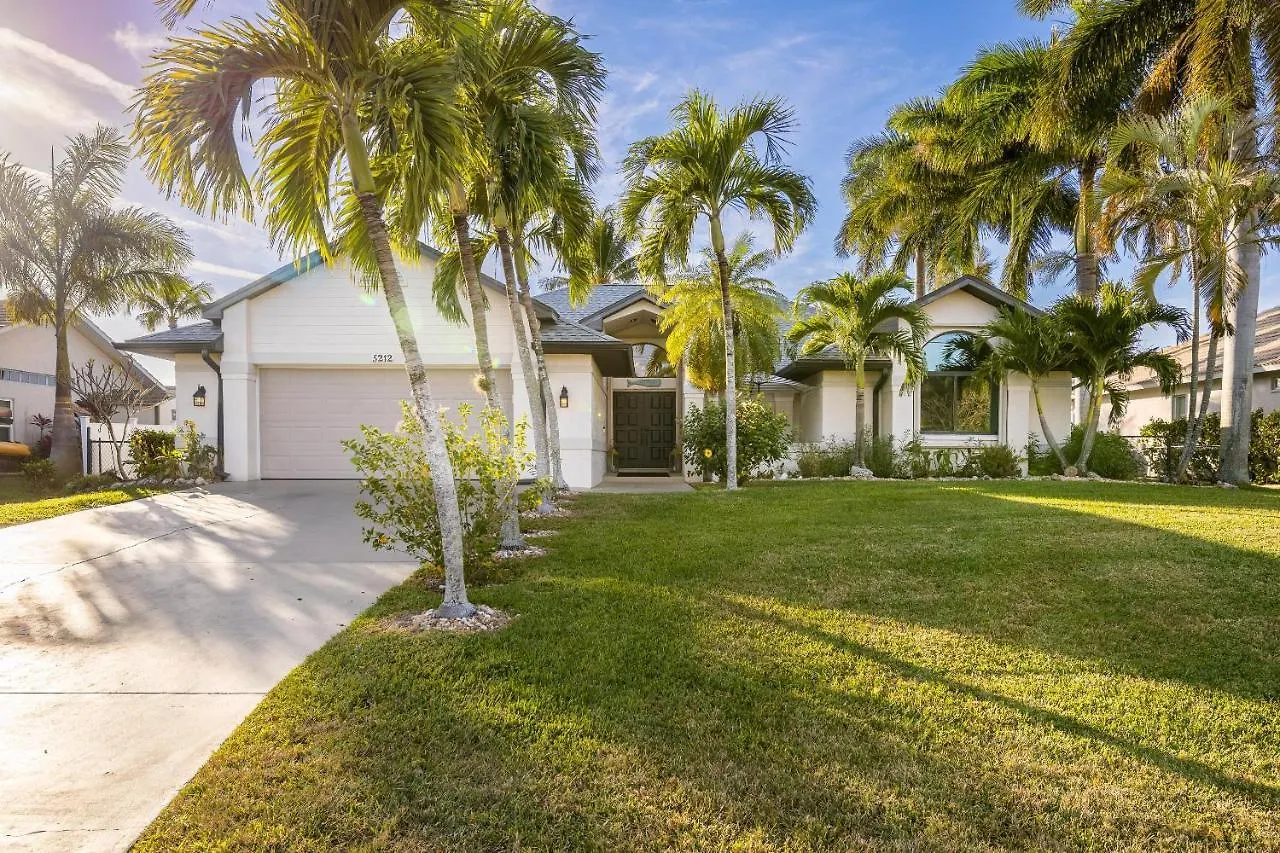 The Palms - - Roelens Vacations *