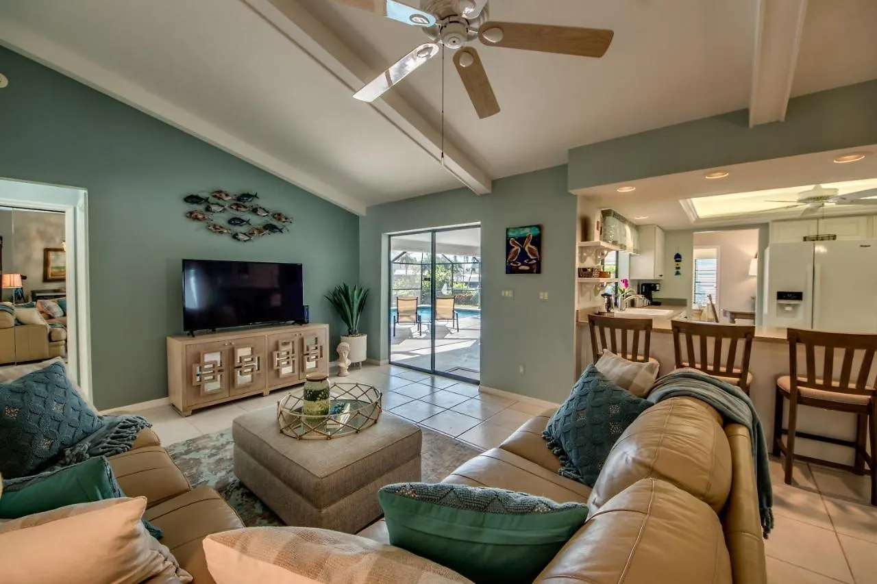 Holiday home The Steak Out Gulf Access - Sleeps 14! Roelens Vacations Cape Coral