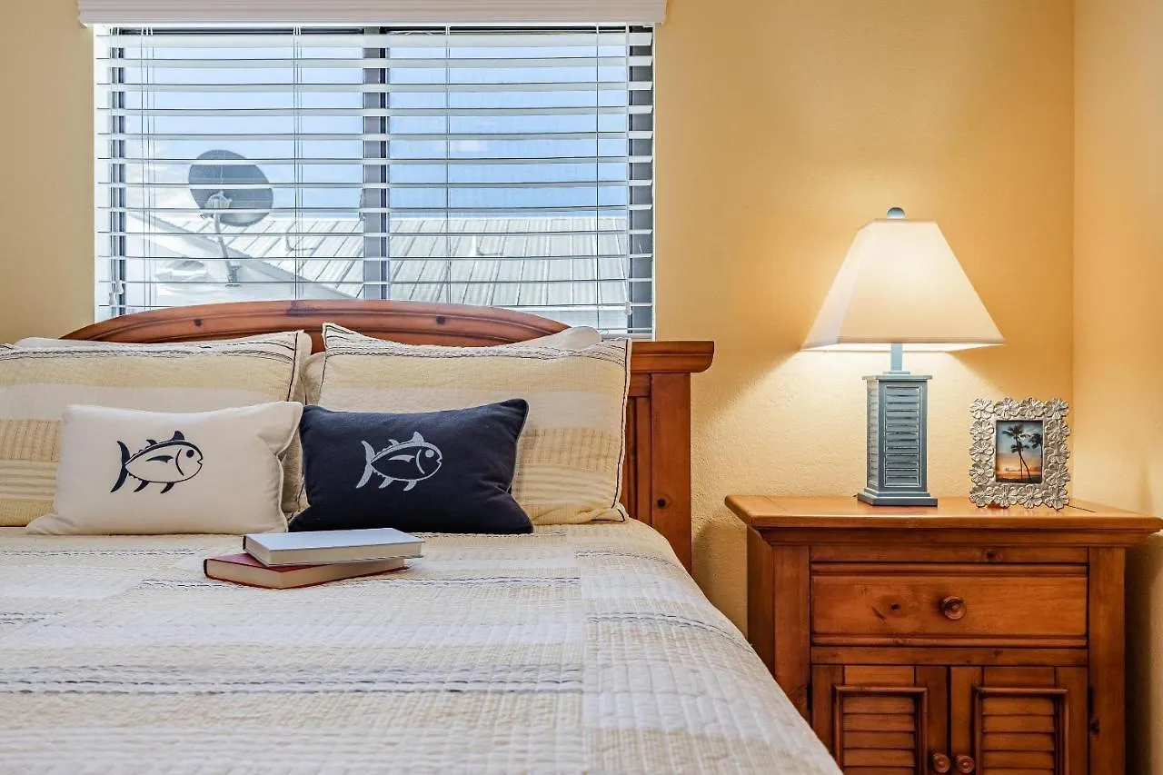 Holiday home Pool, Gulf Access, Beautiful Views Of Bimini Basin, Dock With Tiki Hut - Bimini Basin Cape Coral