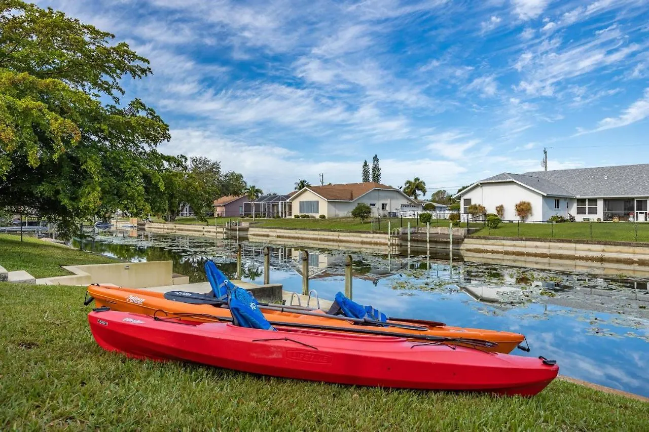 Heated Pool, Beautiful Sunsets - Made In Heaven - Roelens Vacations Holiday home *