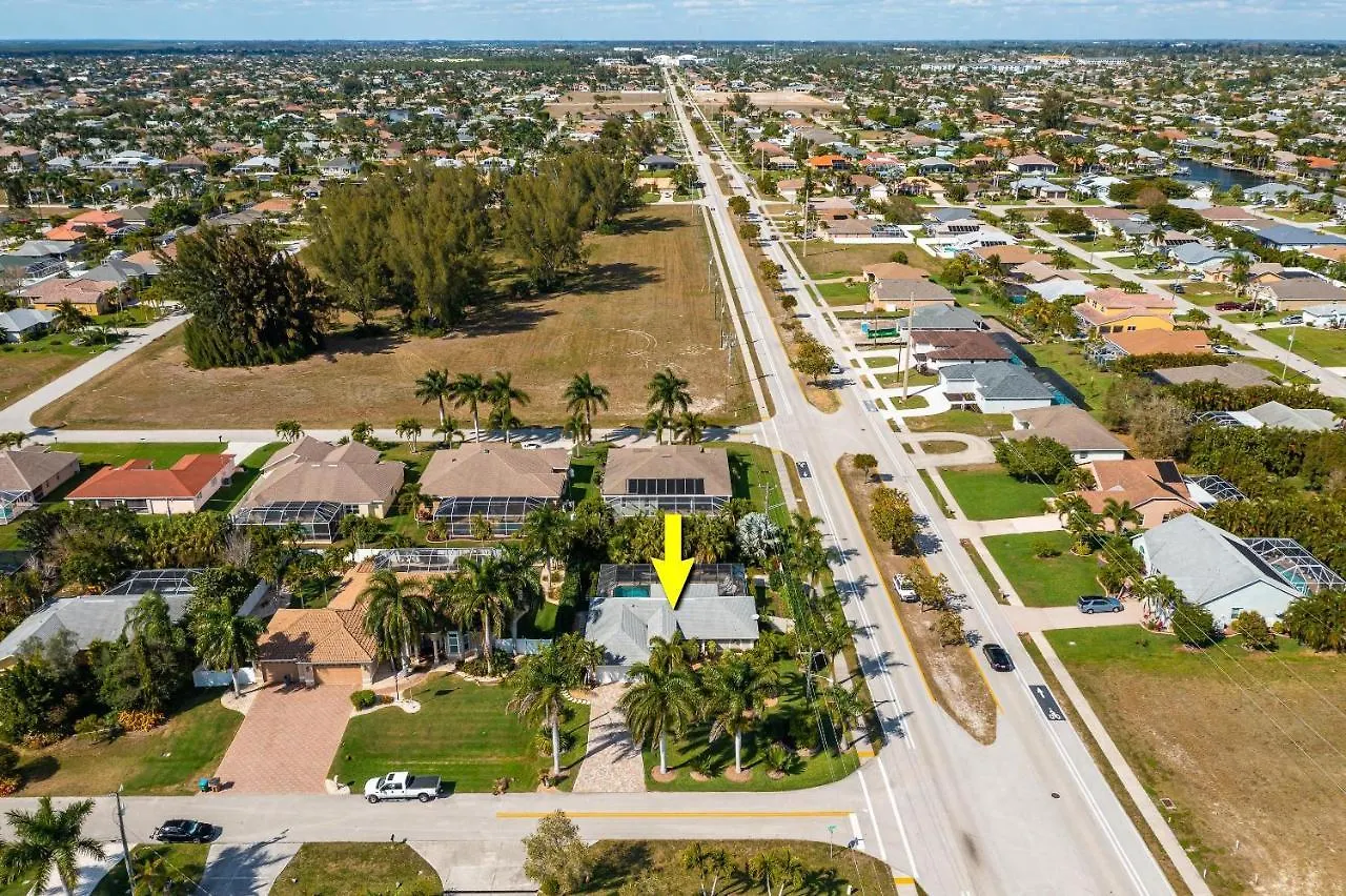 Du Bonheur - Roelens Vacations Holiday home Cape Coral