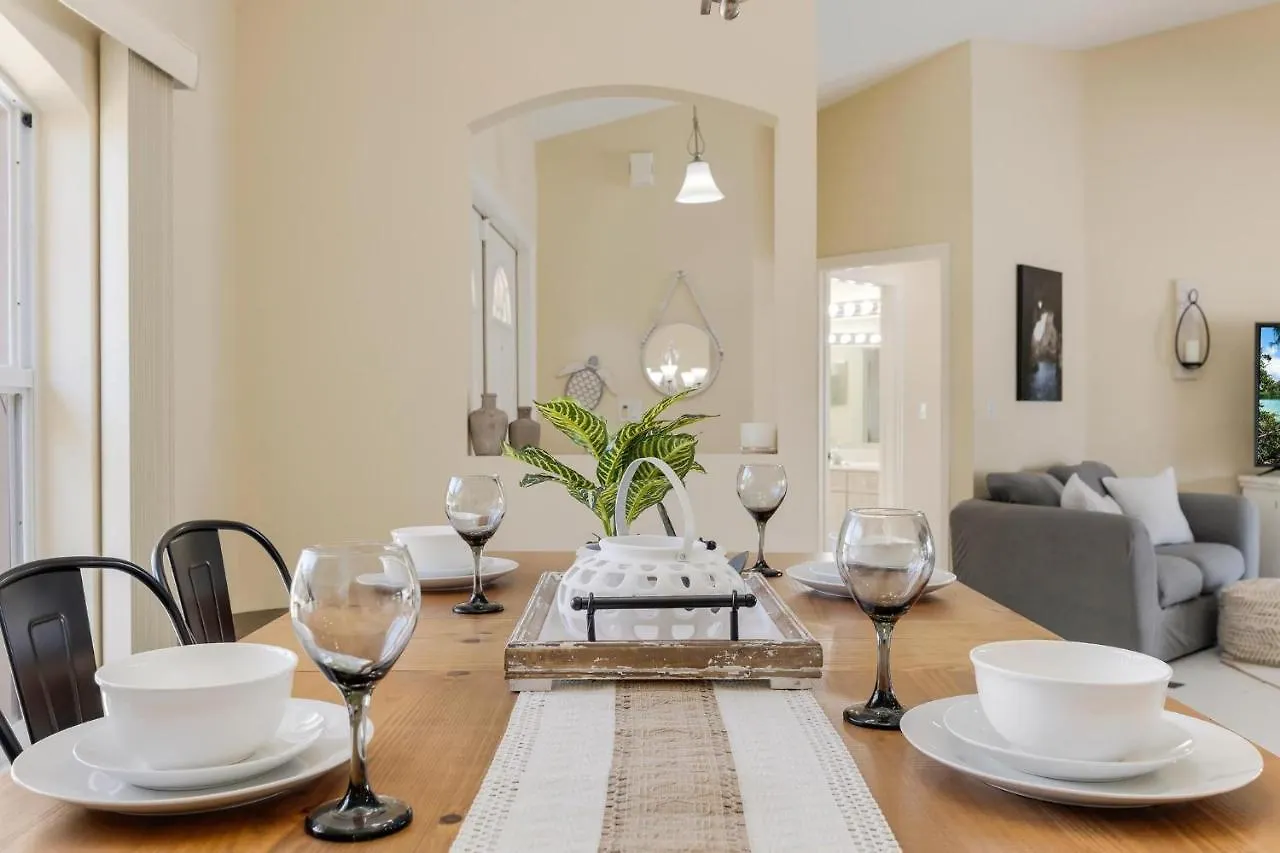 Gorgeous Heated Pool - Palm Tree - Roelens Vacations Holiday home Cape Coral