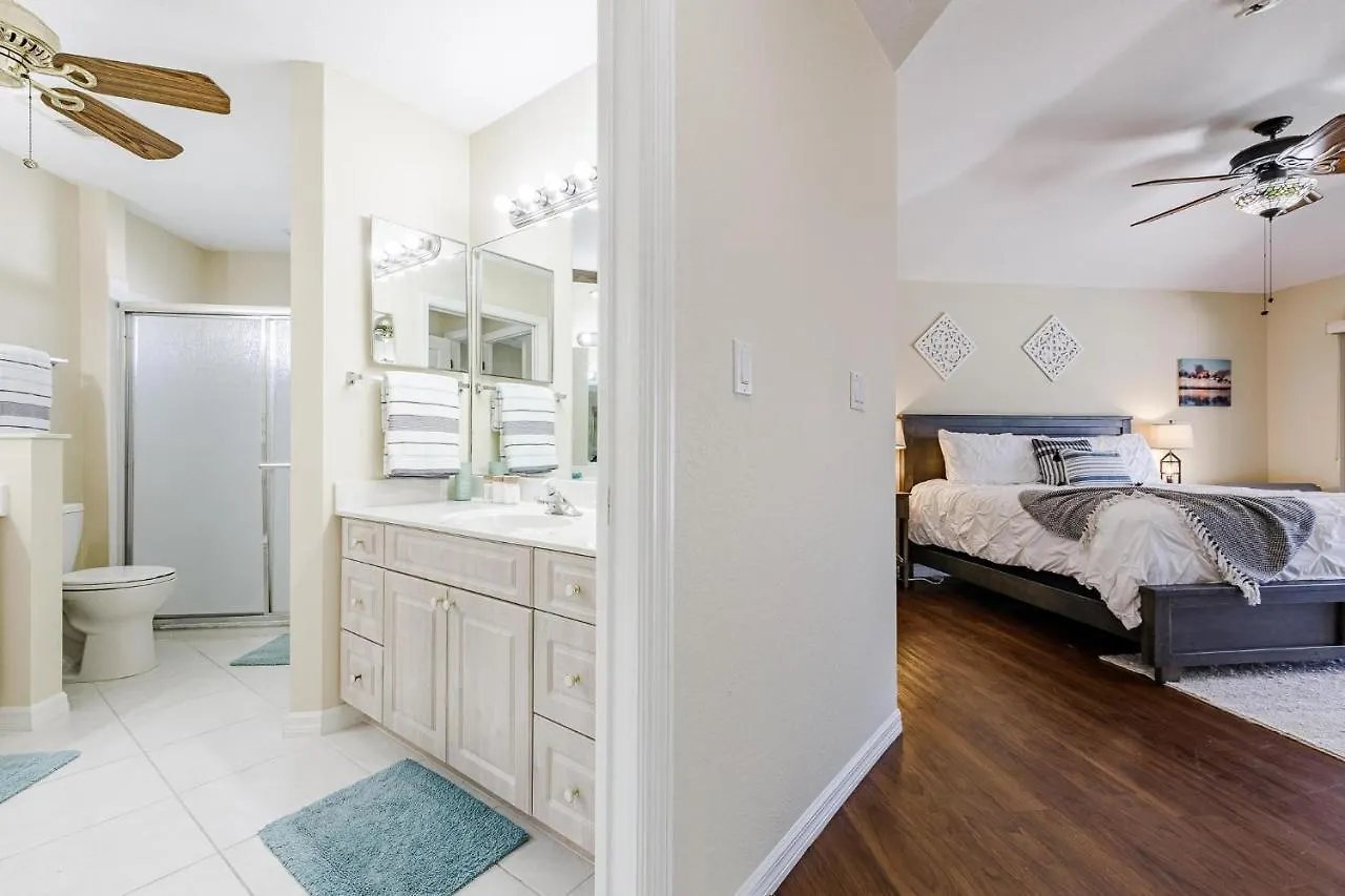 Holiday home Gorgeous Heated Pool - Palm Tree - Roelens Vacations Cape Coral