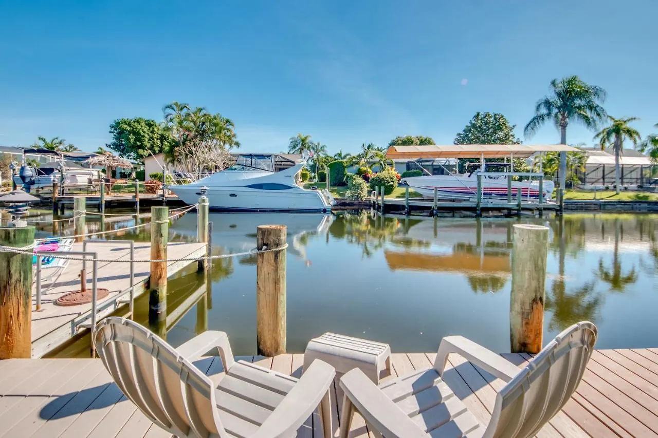 Holiday home The Steak Out Gulf Access - Sleeps 14! Roelens Vacations Cape Coral
