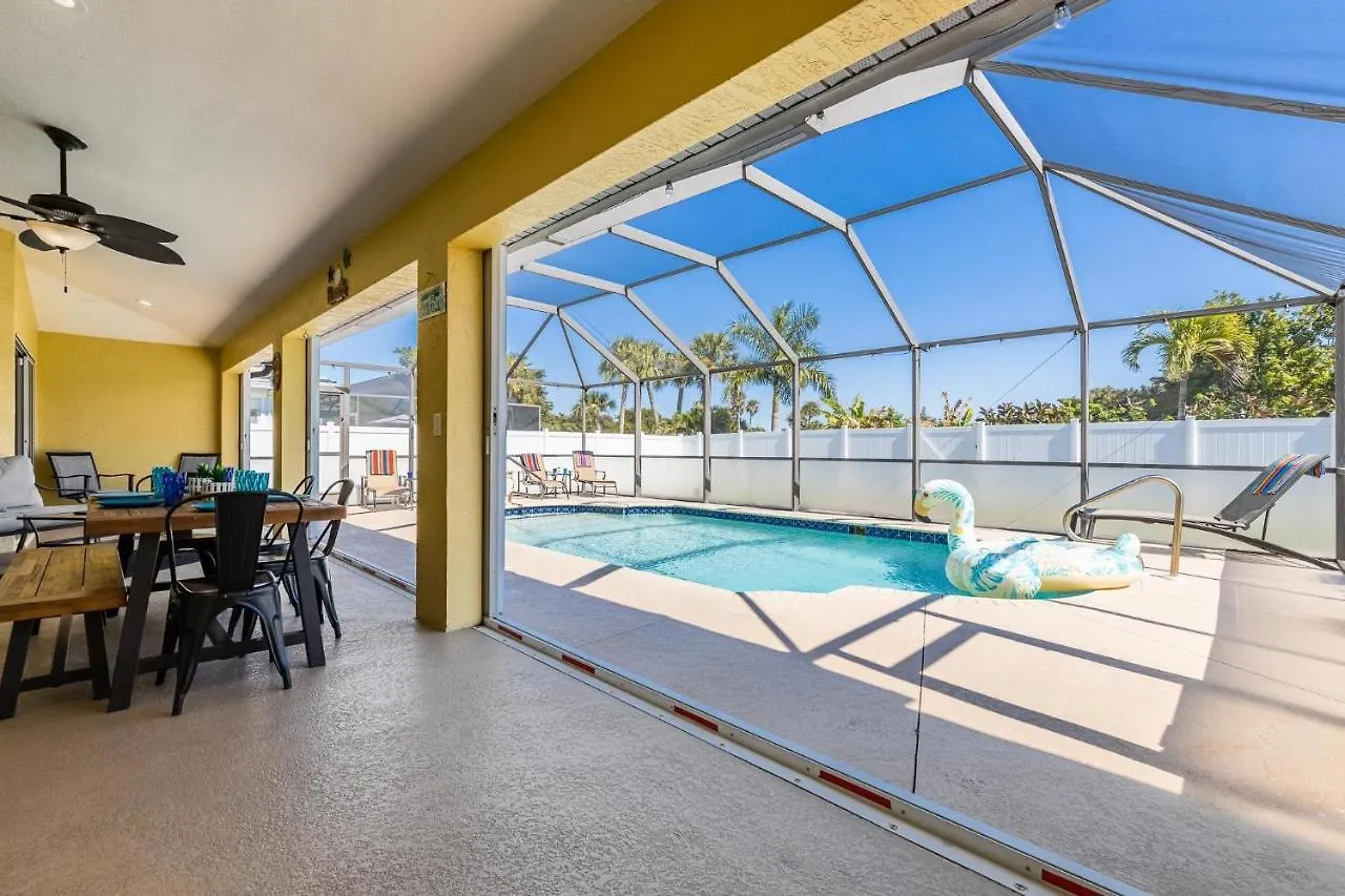 Holiday home Gorgeous Heated Pool - Palm Tree - Roelens Vacations