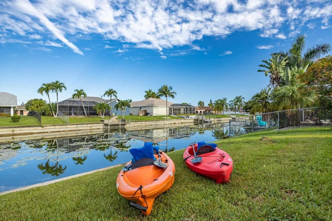 Heated Pool, Beautiful Sunsets - Made In Heaven - Roelens Vacations Holiday home *
